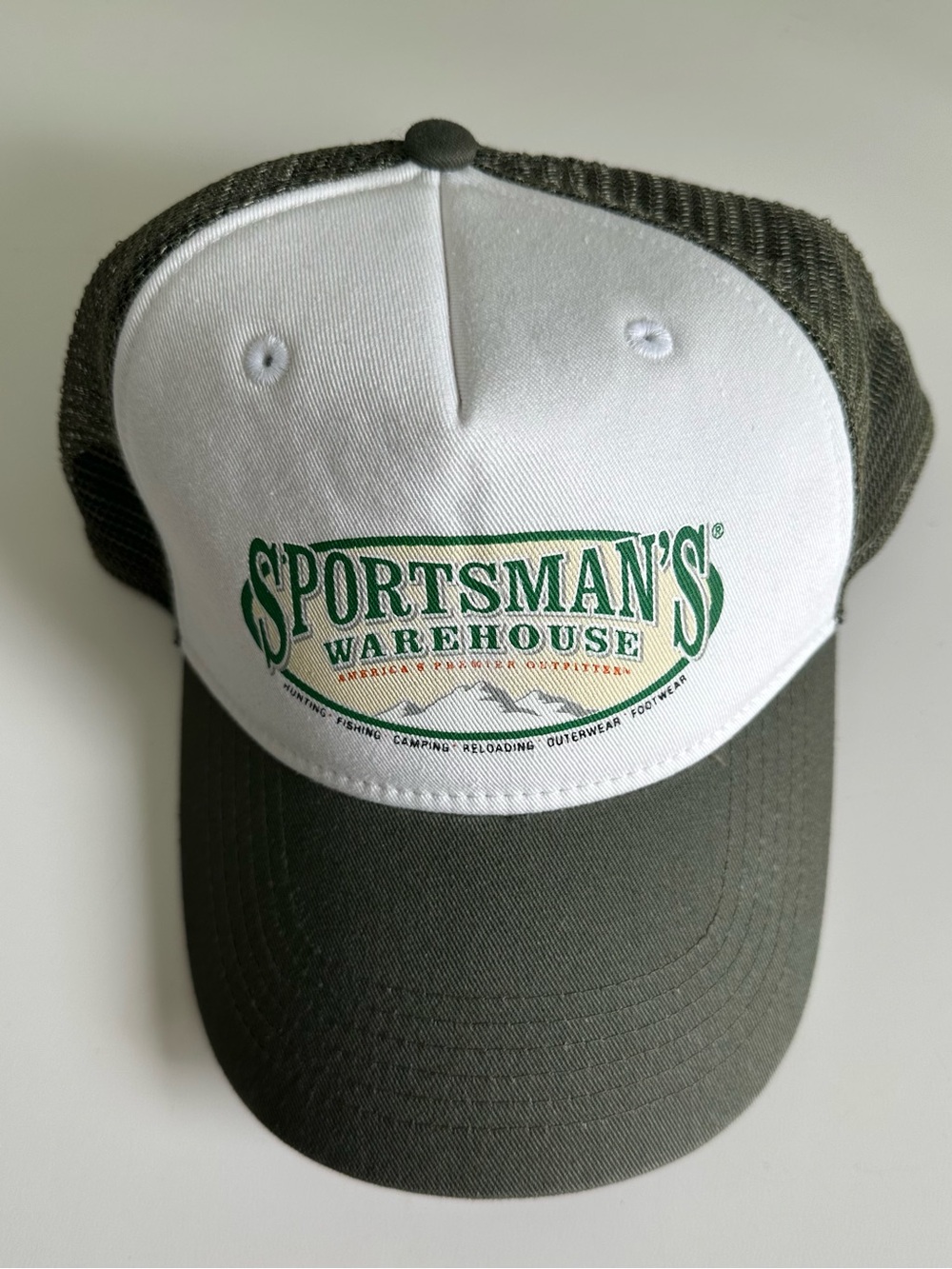 Sportsman’s Warehouse Green & White Unisex Trucker Style Snapback